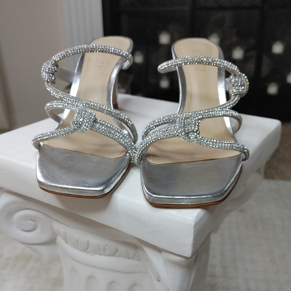 Schutz Women's Lauryn Cristal Metallic Sandal 9B - Picture 3 of 15